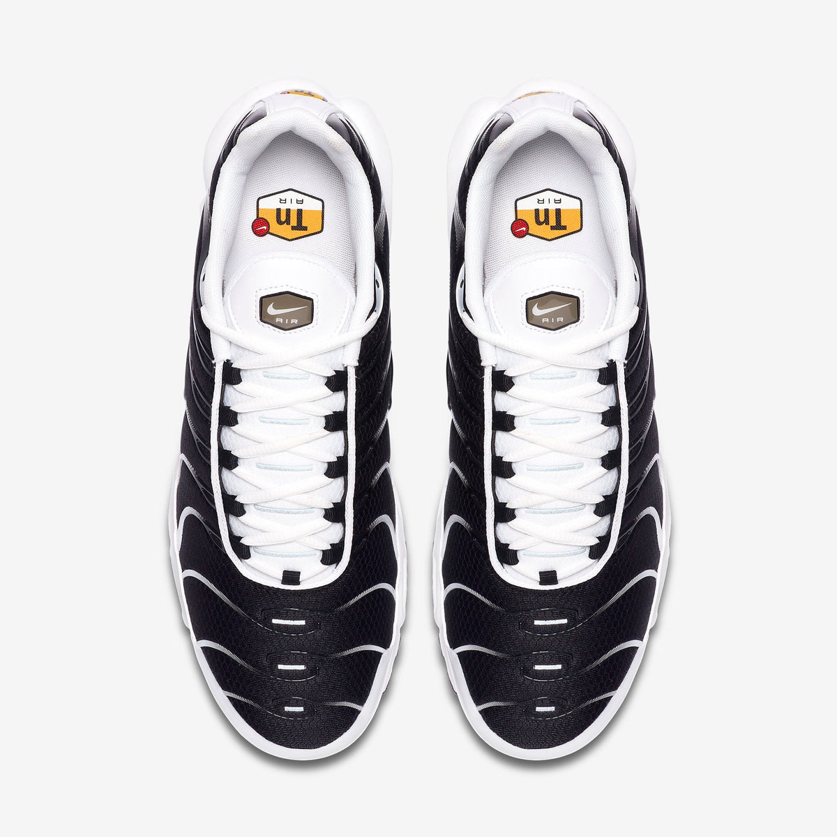 Nike Air Max Plus White Black Metallic Pewter